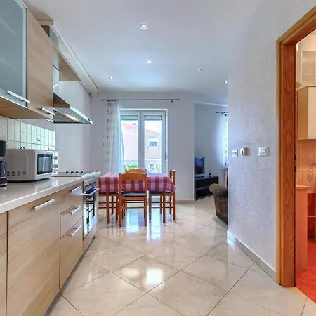 Rajic-2 By Interhome Daire Poreč