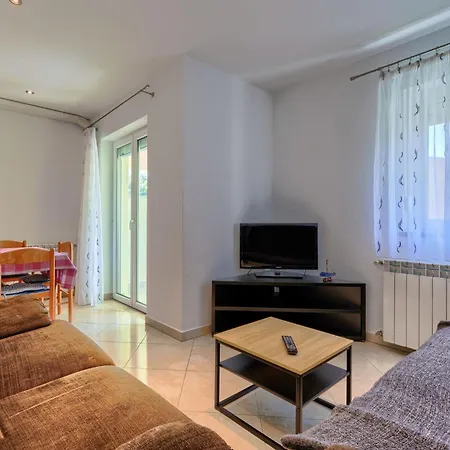 Rajic-2 By Interhome Daire Poreč
