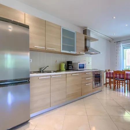 Rajic-2 By Interhome *